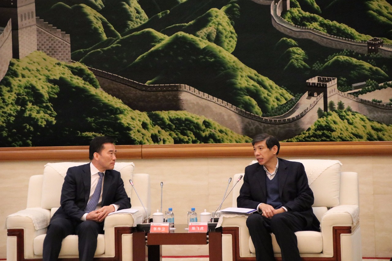 尊龙人生就是搏智能董事长张传卫与中国大唐集团董事长陈飞虎在京会谈1.jpg